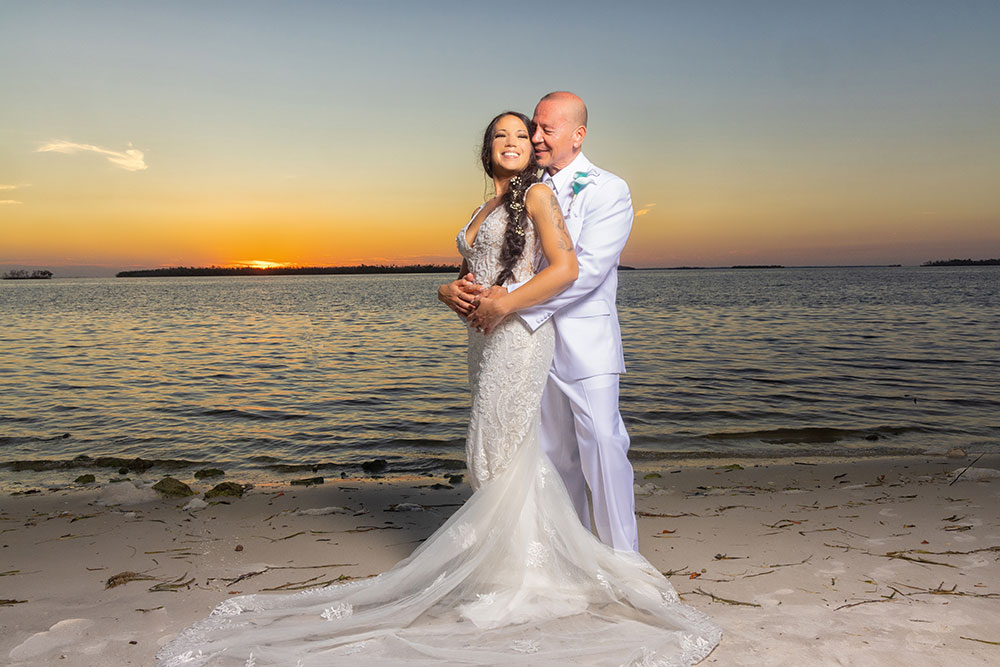 Beach wedding photos in SW Florida