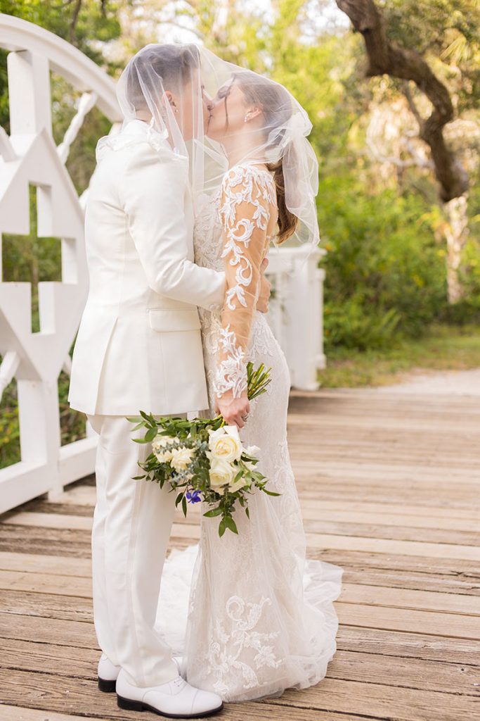 Outdoor wedding photos in SW Florida by Chris Kovaz