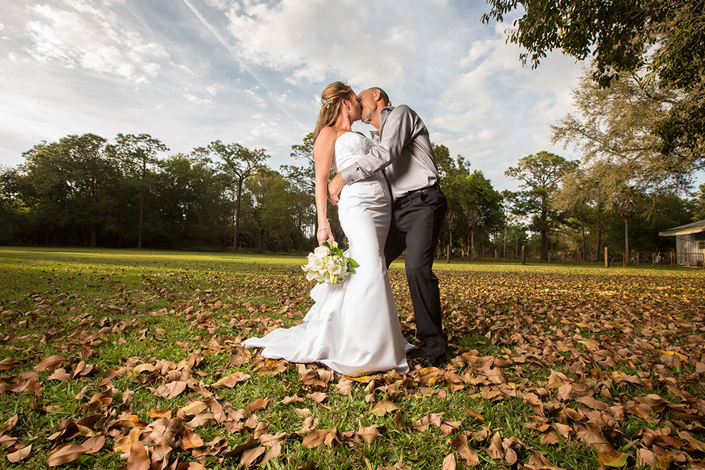 Autumn wedding photos by Chris Kovaz