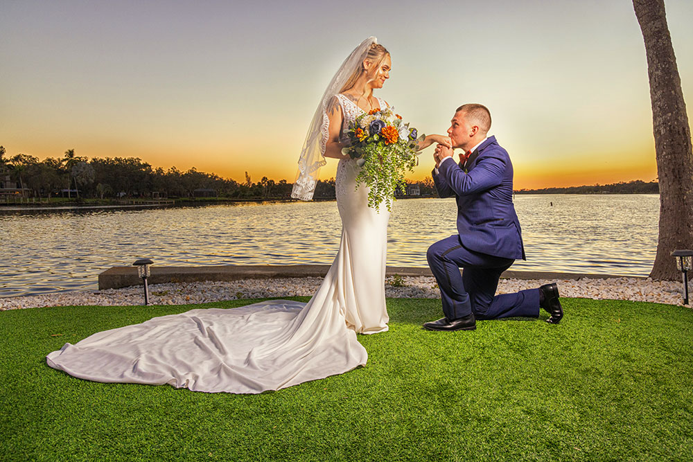 Wedding photos in SW Florida at sunset